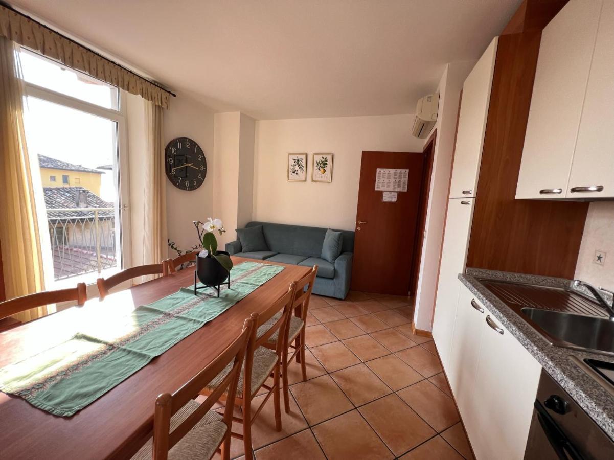 Appartamenti Baia Azzurra 3. Torbole Sul Garda ภายนอก รูปภาพ