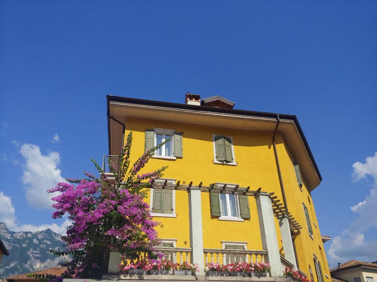 Appartamenti Baia Azzurra 3. Torbole Sul Garda ภายนอก รูปภาพ