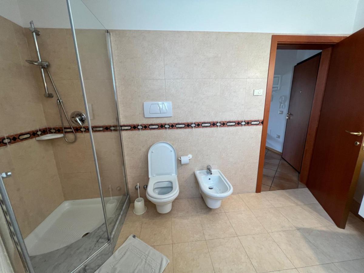 Appartamenti Baia Azzurra 3. Torbole Sul Garda ภายนอก รูปภาพ